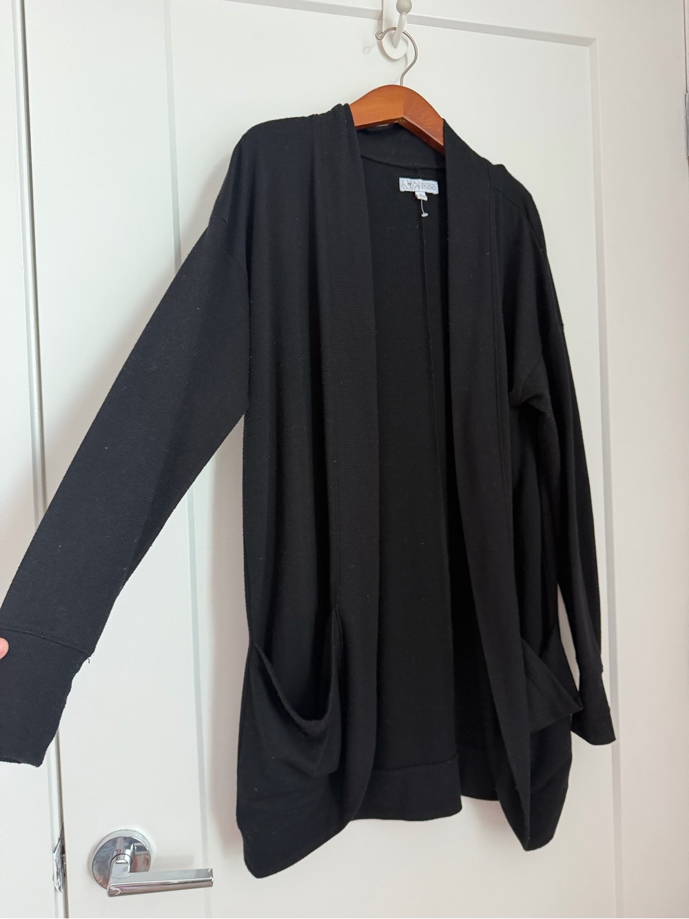 new directions Black Open-Front Drape Long Pocket Cardigan Large